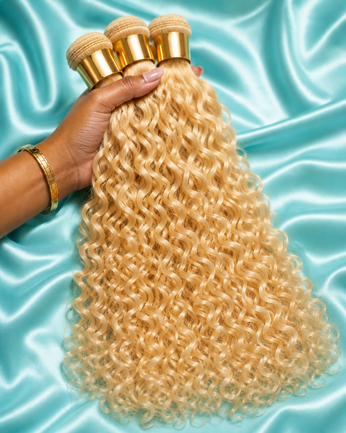 Curly: Blonde Brazilian Kinky Curly 3 Bundles